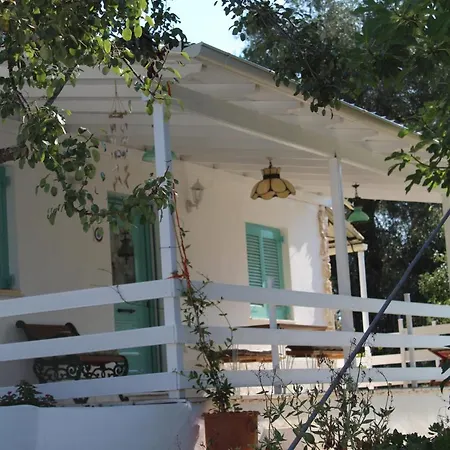 Shanti Liapades